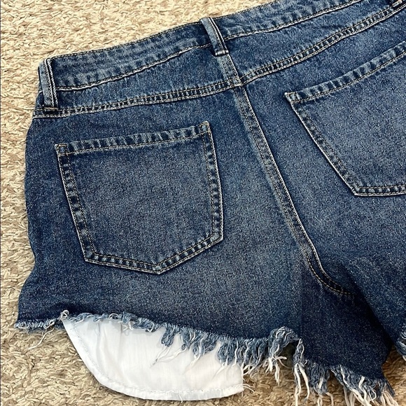 Sincerely Jules Distressed Denim Frayed Hem Shorts - Size 11 / 30 - Picture 7 of 9